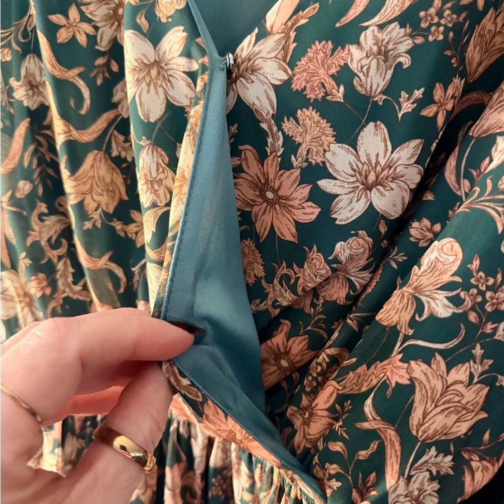Flying Tomato Green Midi Dress with Peach Floral Print - Picture 4 of 5